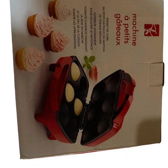Red Cupcake Maker - Picture 1 of 2